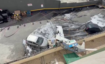 Tragedia en Brasil: una avioneta se estrelló contra un edificio y dejó dos muertos