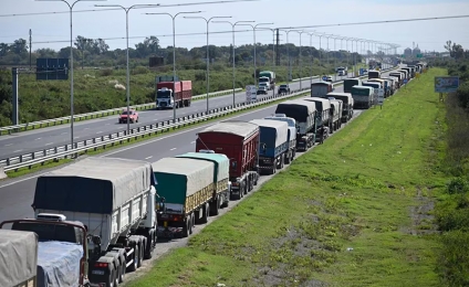 Cosecha récord: en lo que va de mayo llegó un 40% más de camiones a puertos cerealeros