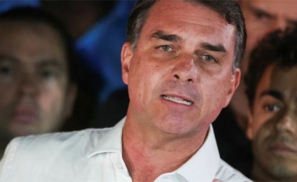 Afirman que Flávio Bolsonaro llegó a EEUU junto a su familia: encuentro con su hermano Eduardo y visas otorgadas por Donald Trump