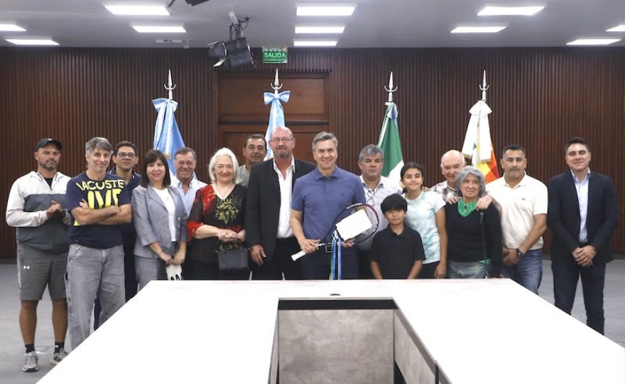 Zdero entregó un predio a la Fundación Chaco Tennis para impulsar un proyecto deportivo, recreativo y social